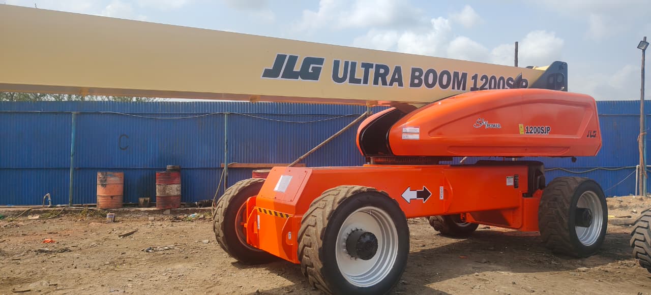 Telescopic Boom Lift - View 2